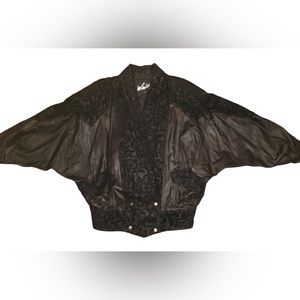 Vintage 90’s Black Winlit Lined Leather Jacket -M-